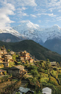 nepal-annapurna-narchyang-countryside-with-mountains-in-the-back-sidebar