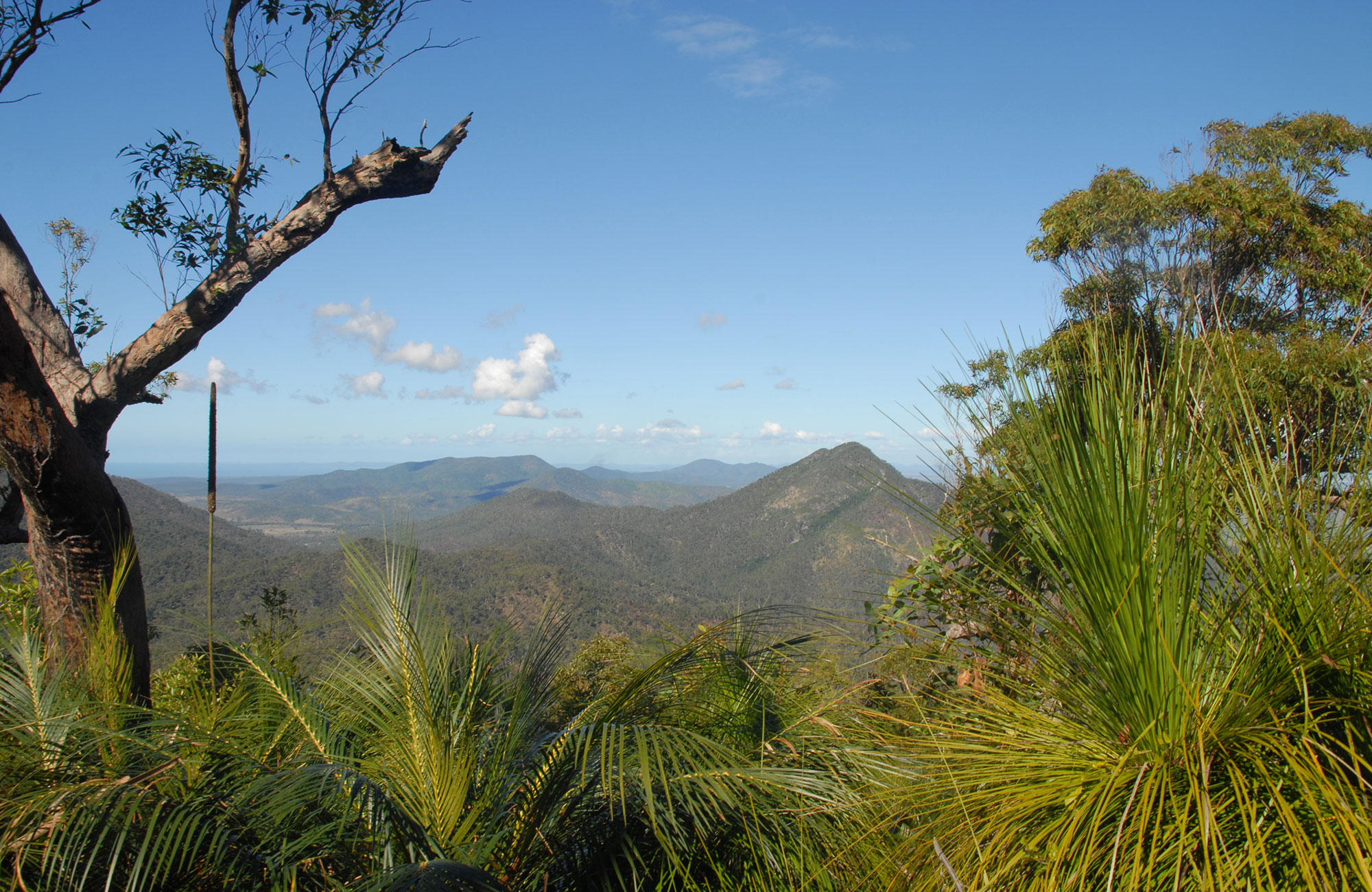 australia-queensland-rockhampton-view-from-mt-archer-cover