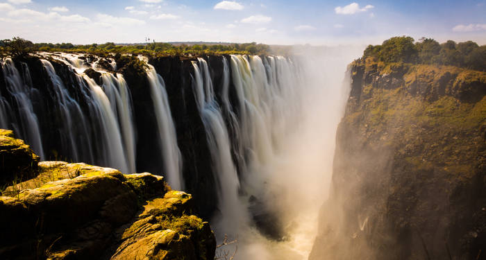 victoria-falls-zimbabwe-mist-cover