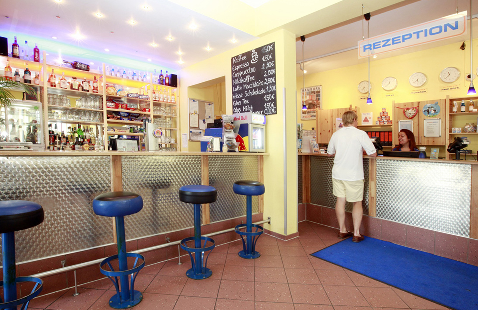 Opintomatka Müncheniin - A&O Hostel Hackerbruecke - KILROY