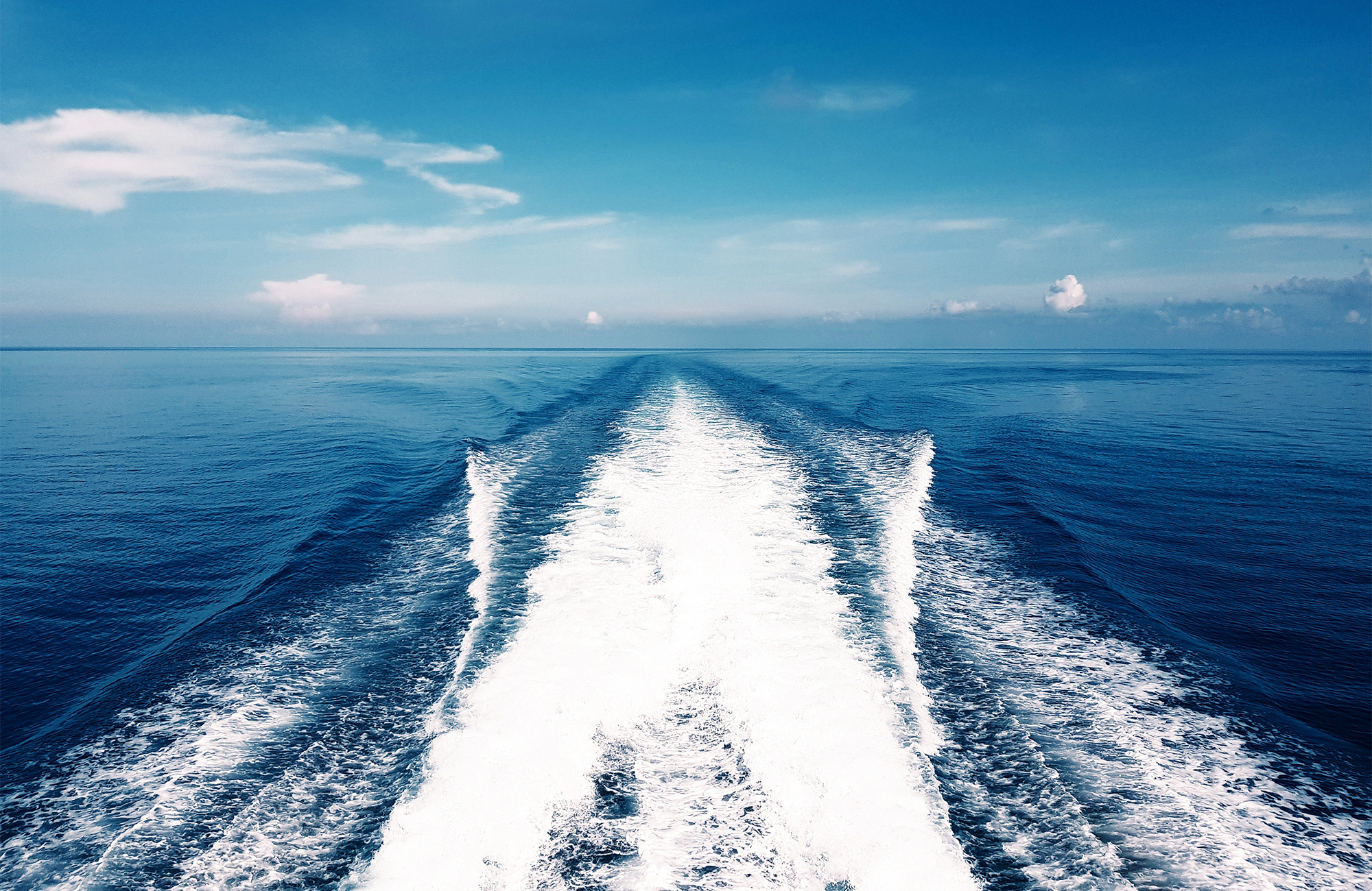 koh-tao-thailand-waves-after-boat-sea-cover