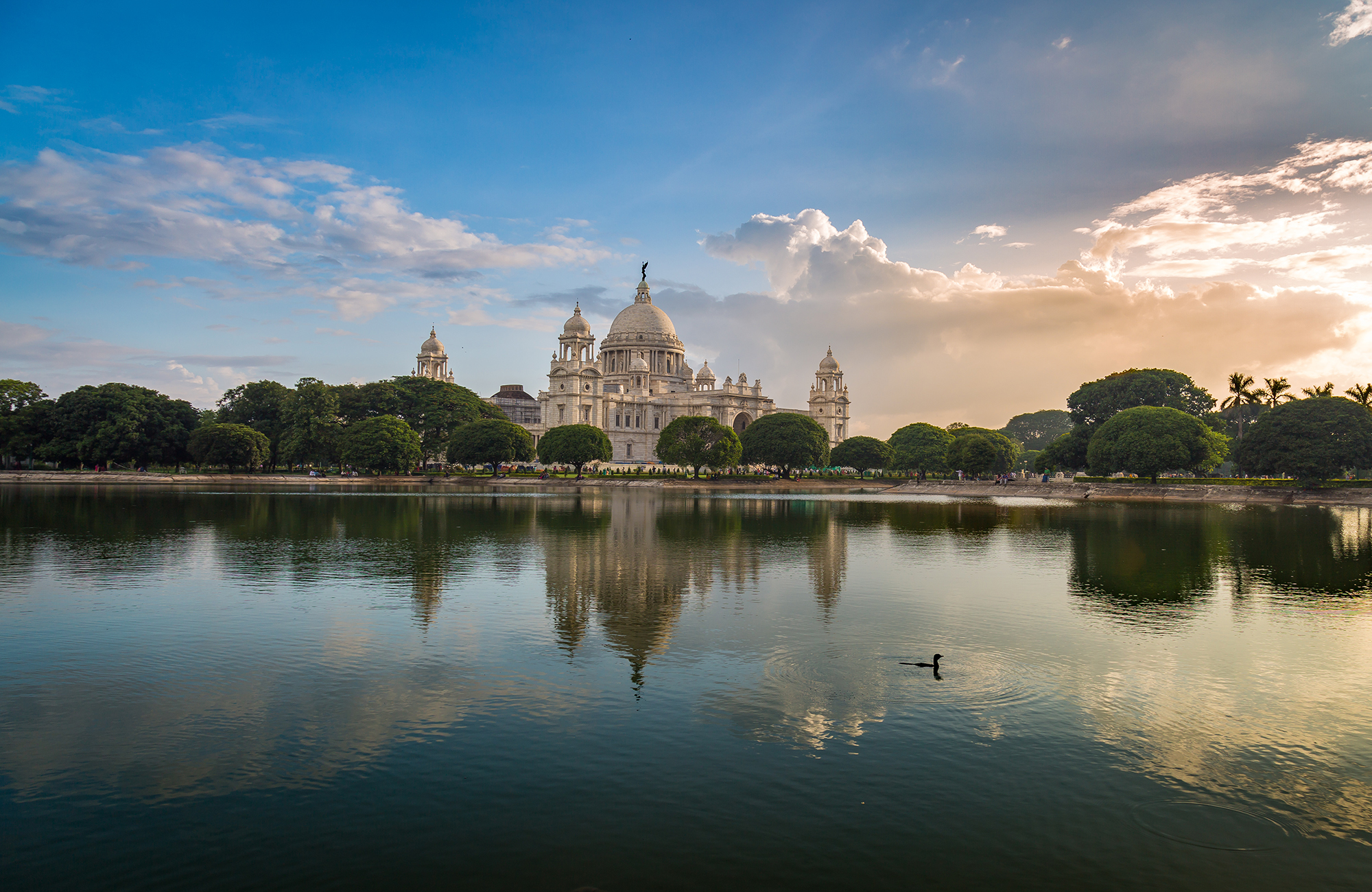 Matka Kolkataan - KILROY