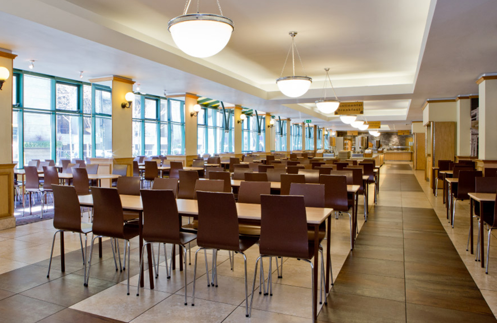 Opintomatka Lontooseen - Royal National - KILROY