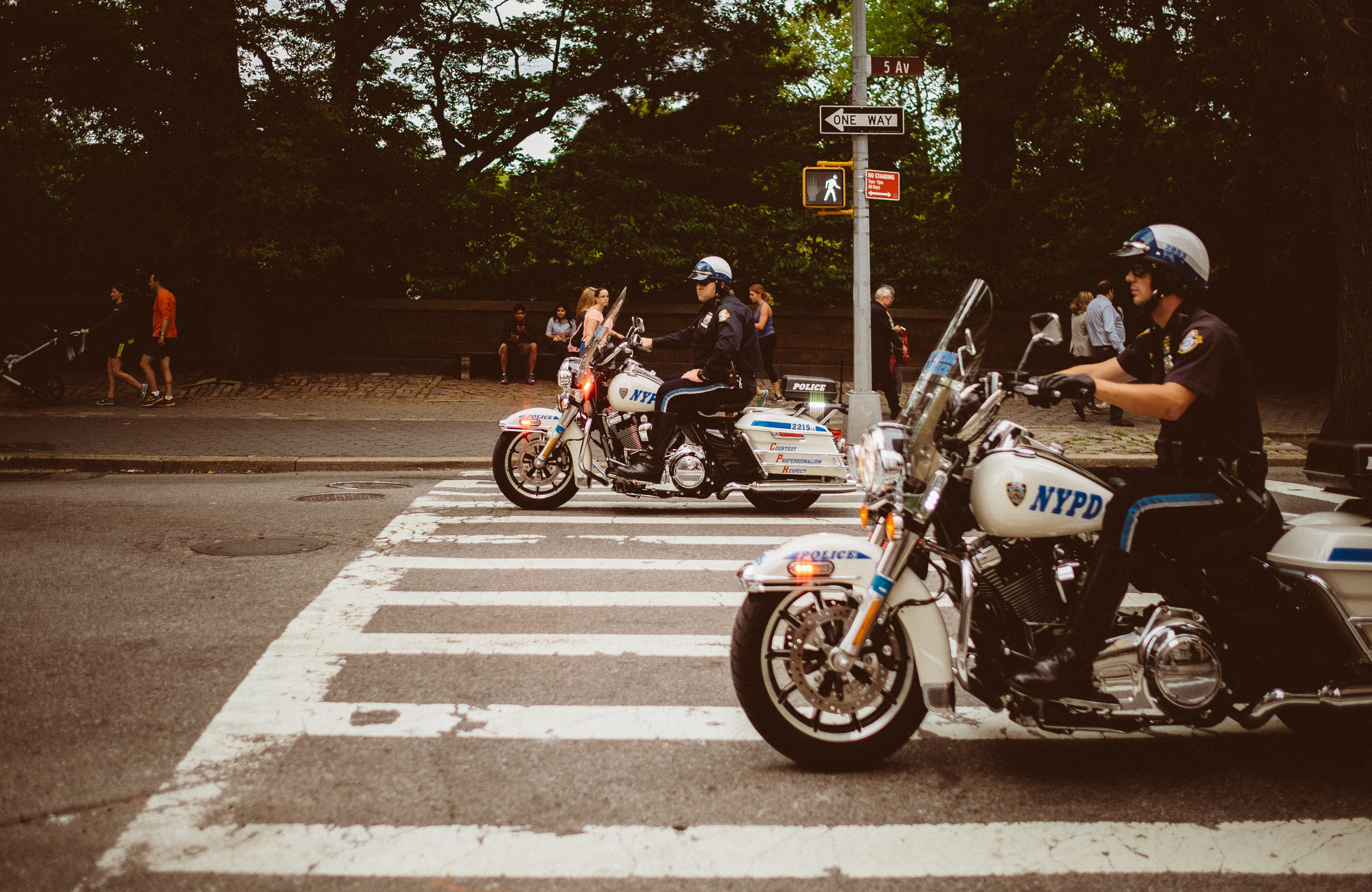 Outoja lakeja USA:ssa - KILROY