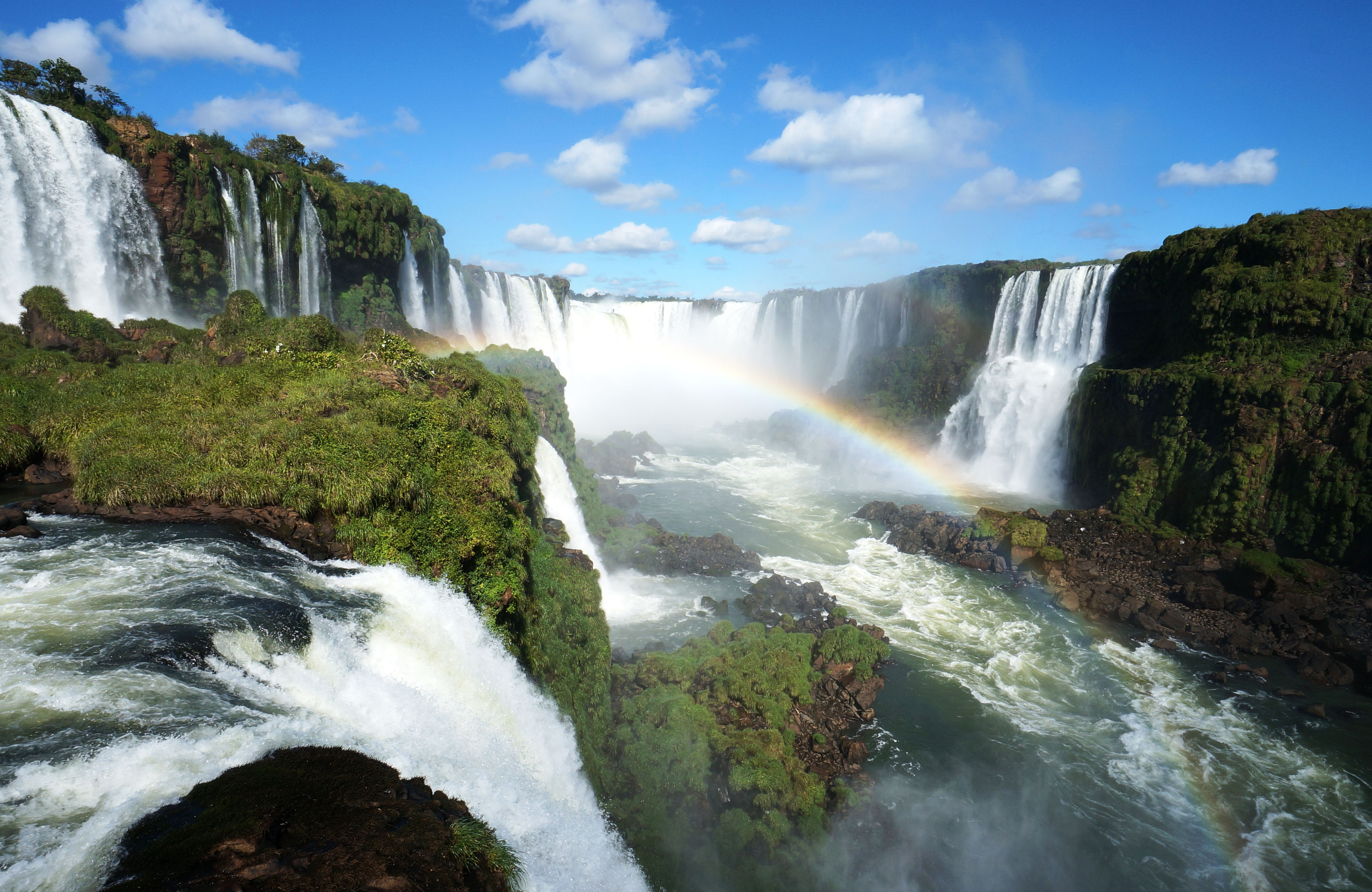 south-america-argentina-iguazu-falls-cover