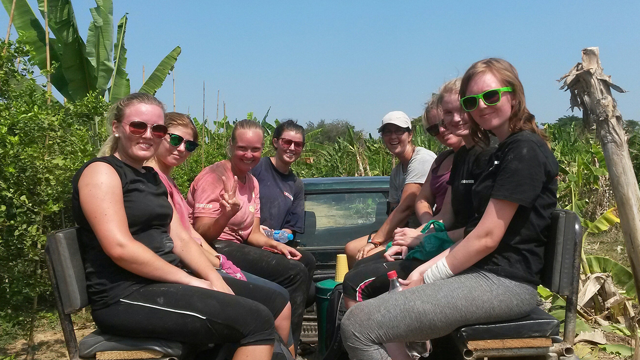 mari-valivuosi-vapaaehtoistyo-auton-kyydissa