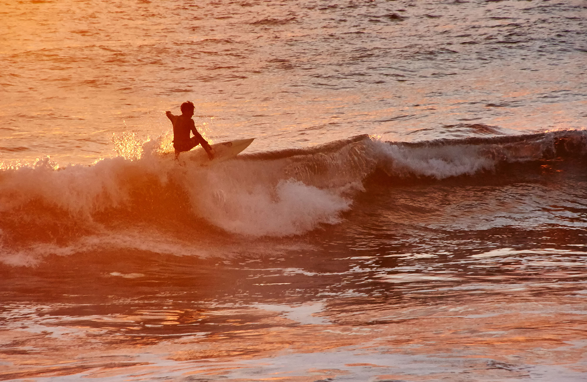 Surffaus Ecuadorissa - KILROY