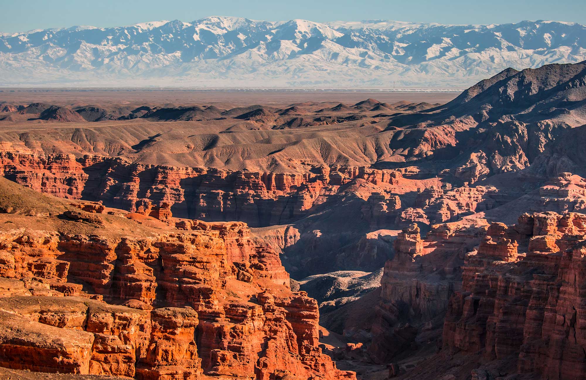 kazakhstan-tian-shan-charyn-canyon-red-canyon