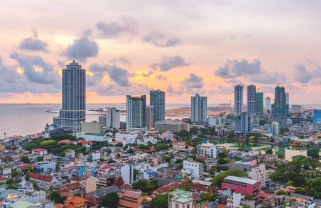 Vieraile Sri Lankan matkalla maan suurimmassa kaupungissa, Colombossa - KILROY