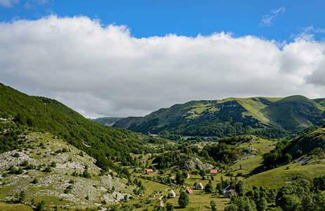 Lovćenin kansallispuisto Montenegrossa