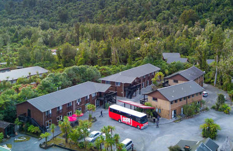 Reissaa Stray-bussipassilla Uudessa-Seelannissa - KILROY