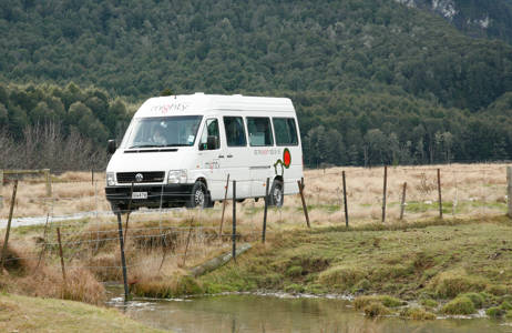 Vuokraa Deuce-matkapaku Uudessa-Seelannissa - KILROY