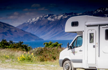 Vuokraa Big Six -asuntoauto Uudessa-Seelannissa - KILROY