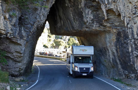 Vuokraa Big Six -asuntoauto Uudessa-Seelannissa - KILROY
