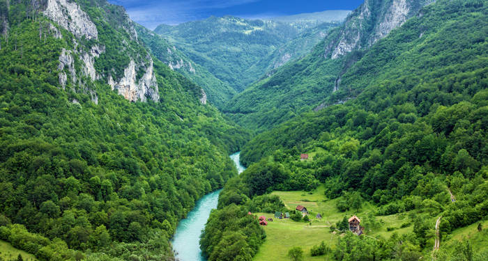 Tara-joen kanjoni Montenegrossa