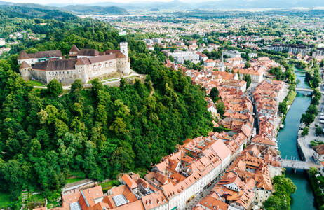 Ihastele Ljubljanan maisemia yläilmoista