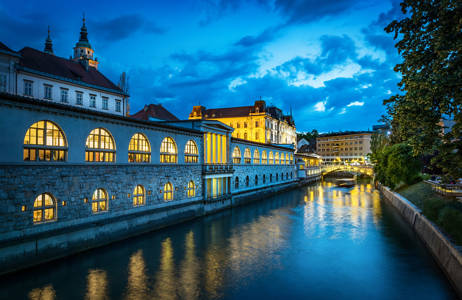 Ljubljanan maisemia iltahämärässä - KILROY