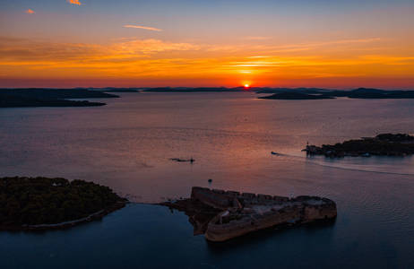 Kroatian matkalla sinua odottavat upeat auringonlaskut