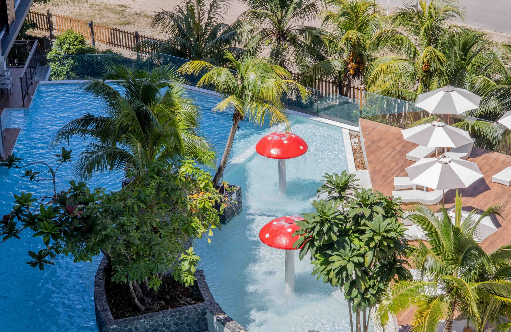 Thailand Krabi Sea Seeker Pool Area Palm Trees