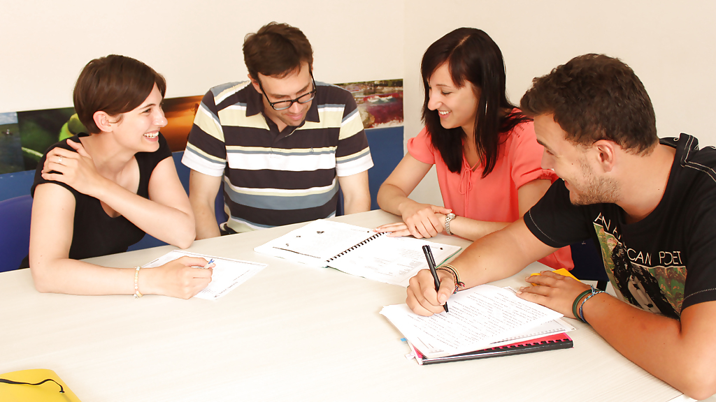 xin-the-classroom-2-1280px-720px