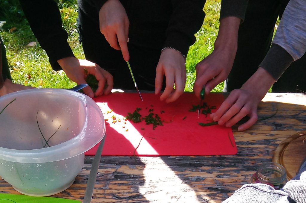 1985-prinzessinengarten_workshop_herbbutter_3