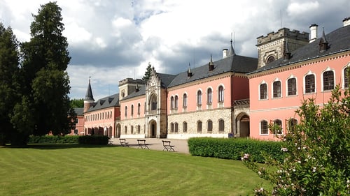 612-outdoor-discovery-cesky-raj-visit-chateau-sychrov-castle