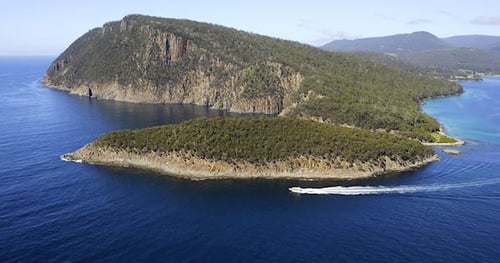 25033-5790521b-71f1-4ee3-8aa6-759a13072ec4-thumbnail