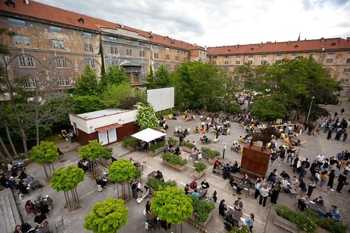 1971-urban_wilderness_in_karln