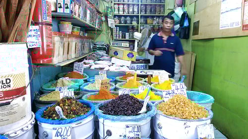 kuching_-_herbs_vendor_1280x720_for_navi_web